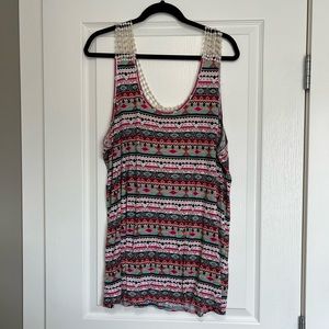 Warehouse One Geometric Pattern Crochet Detail tank size XXL